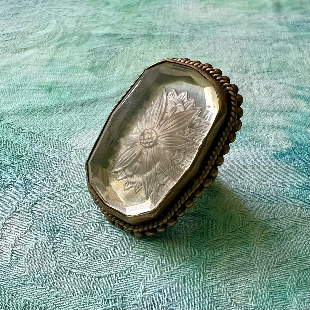 Stephen Dweck carved quartz and mirror bronze cocktail ring.